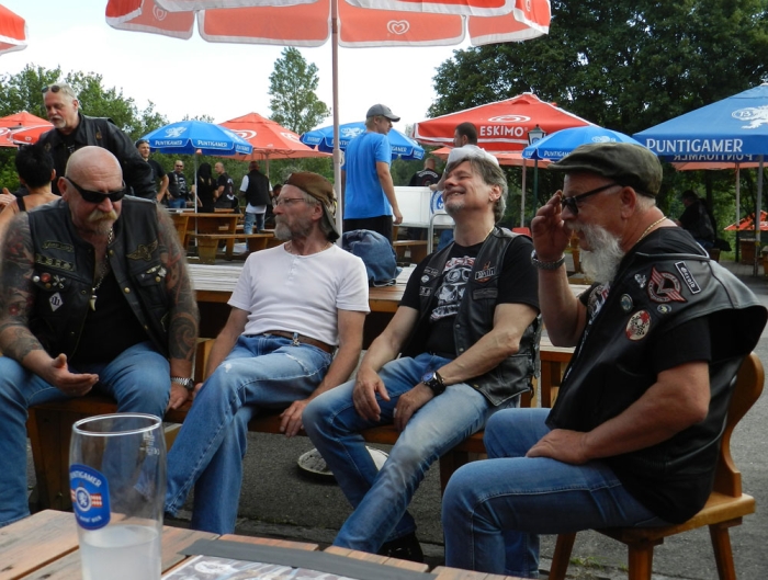 outsider40.043.jpg