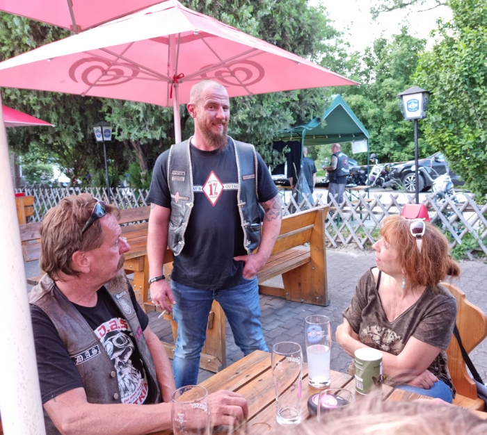 outsider40.049.jpg