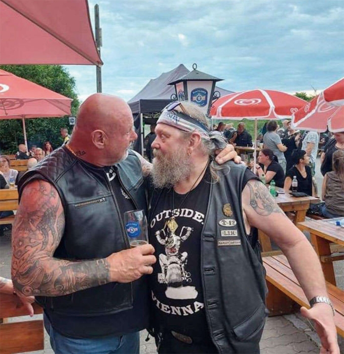 outsider40.051.jpg